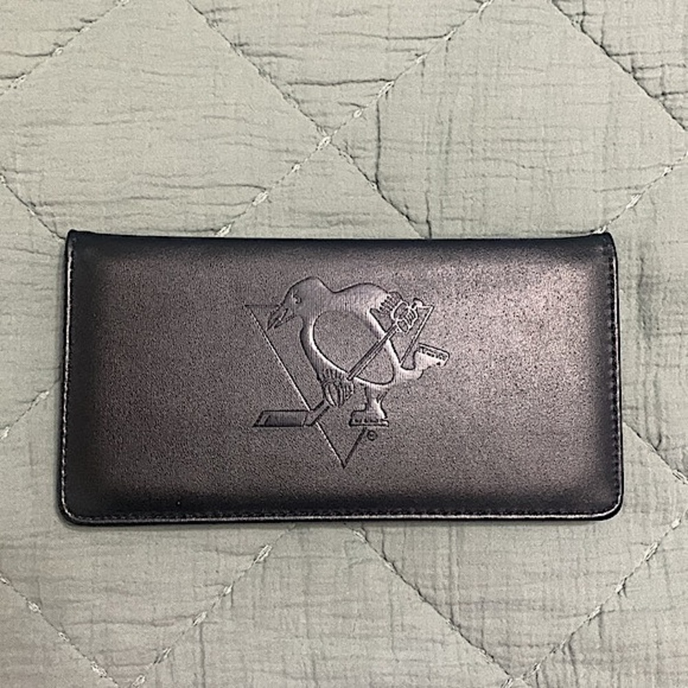 NWOT Pittsburgh Penguins Women’s Wallet